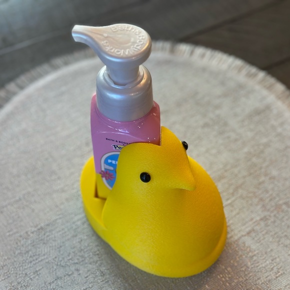 Yellow Peeps Chick-shaped Soap Holder for Bath & Body Works Foaming Soap - Picture 2 of 4